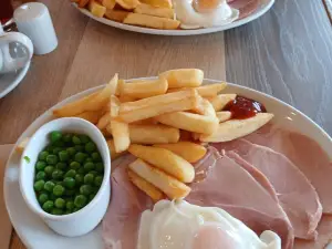 Riverside Cafe