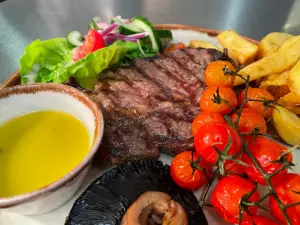 Tonnau Restaurant @ The Caerwylan Hotel