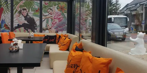Ahoy Gastrobar & Cafe