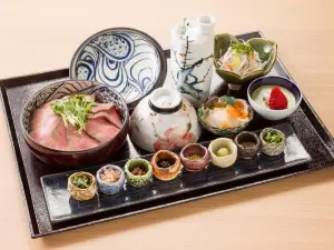 Naniwa