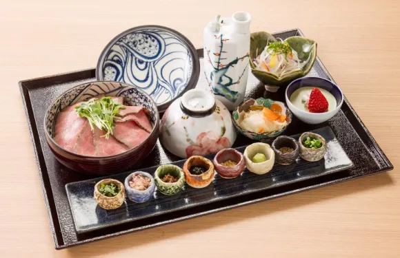 Naniwa
