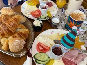 Tea:licious Cafe