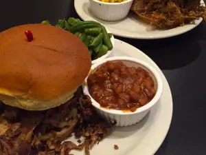 Smokin' G's BBQ Restaurant