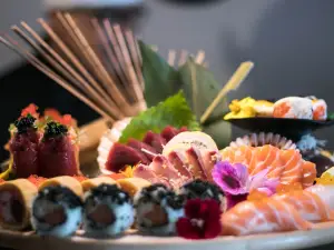 43 Sushi - Wine Bar
