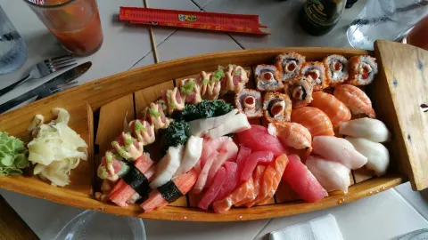 Castaway Waterfront Restaurant & Sushi Bar in Marathon