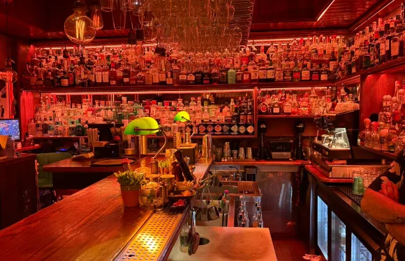 Boom Boom Cocktail Bar