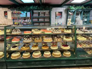 Sweet Ann Cakes