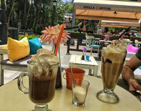 La Cafenea