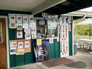 Honaunau Poke Shop