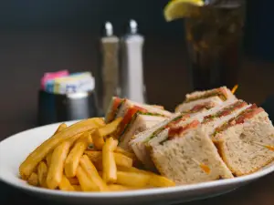 Camas Sports Grill