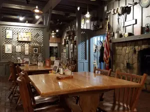 Cracker Barrel Old Country Store