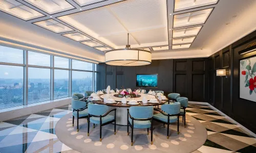 SKY PALACE