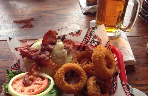 Johnny's Tavern
