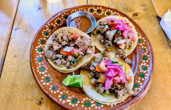 Aqui Es Mexico