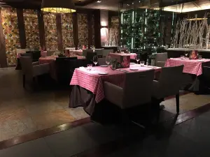 La Nonna Restaurant