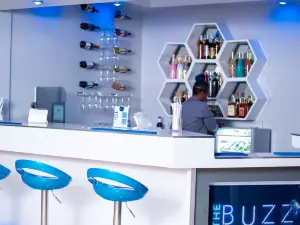 The Buzz Lounge & Restaurant