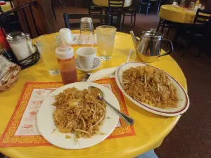 Golden Dragon Restaurant