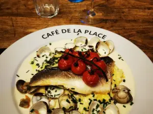 Café de la place