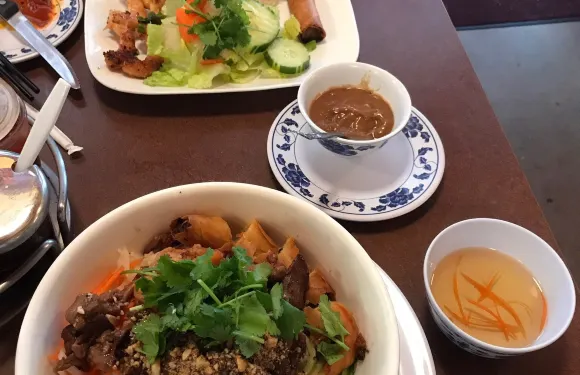 Phoenix Noodle House