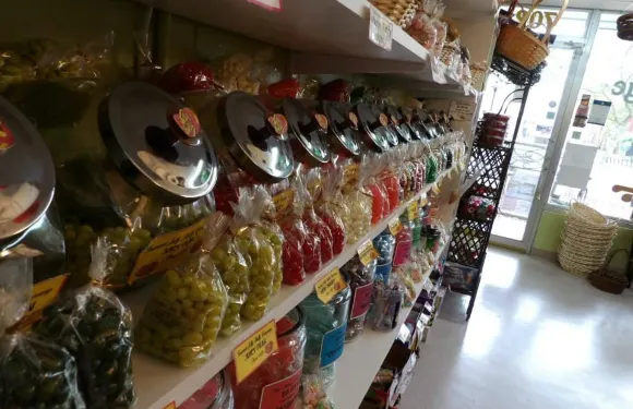 The Candy Cottage & Gourmet