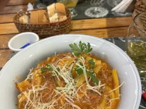 La Mamma Pastas and Salsas