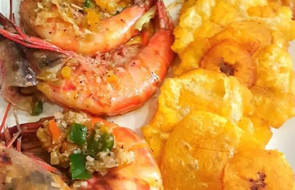 Calaloo Beach, FishBar & Grill