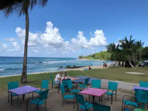 Spratnet Beach bar Grill Water sport & Gift Shop
