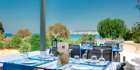 Forum Grill & Bar
