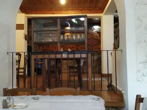 "1821" Traditional Tavern