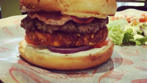 Marechal Burger in Chantilly