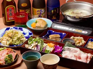 沖縄料理としゃぶしゃぶのお店 赤瓦