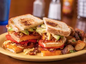 Squeeze In Breakfast & Lunch