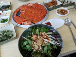 Cheongpung Sashimi Restaurant