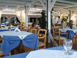 Kalidon The Floating Restaurant