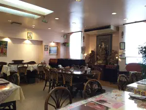 Shangri-La Moti Indian restaurant