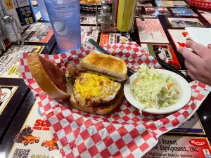 Fat Willy's Bar & Grill