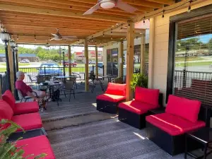 Pickle Barrel Cafe & Sports Pub - Milledgeville