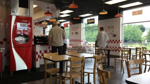 Five Guys in カルペパー