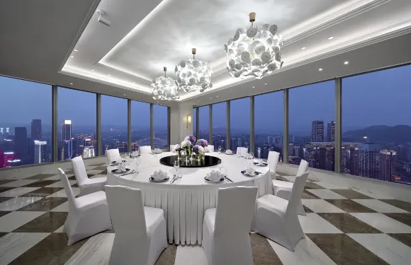 重慶麗思瑞凱悅臻選酒店·紳餐廳 The Brits Restaurant