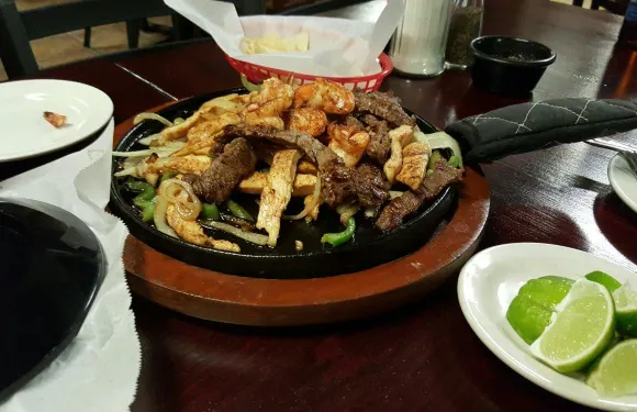 El Centinela Mexican Restaurant