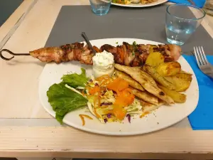 Taverna Santorini