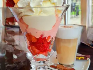 Asgard Eiscafé