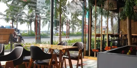 Bamboo Cafe