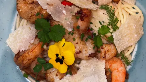 La Noi Gastro Og in 布盧登茨