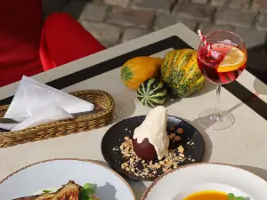 AWIW Restaurant