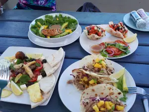 Mango Tropical Cafe