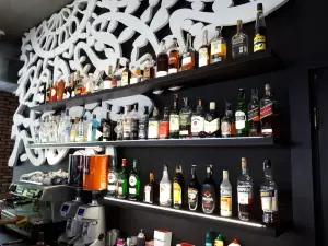 Cool Bar