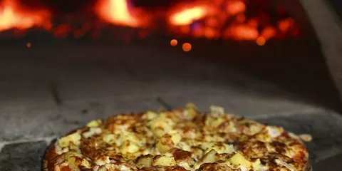 The cave wood fired pizza bar