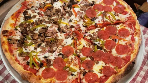 4th Street Pizza in Hermann