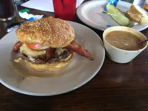 Irish Bred Pub & Grill